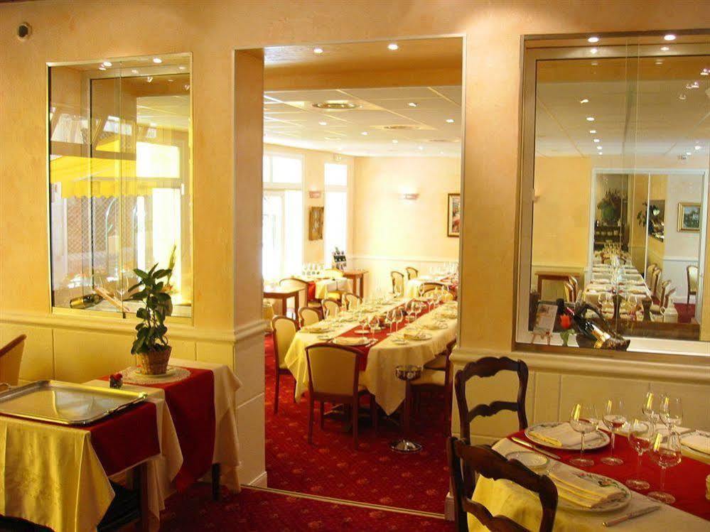 Logis Hôtel Restaurant La Boule d'Or Chinon Exterior foto